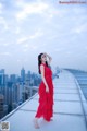 Beauty Crystal Lee ventured into blooming on the roof of a high-rise building (8 photos) P5 No.ff33b0